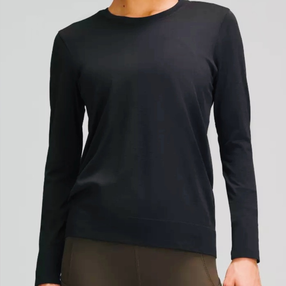 Lululemon relaxed swiftly